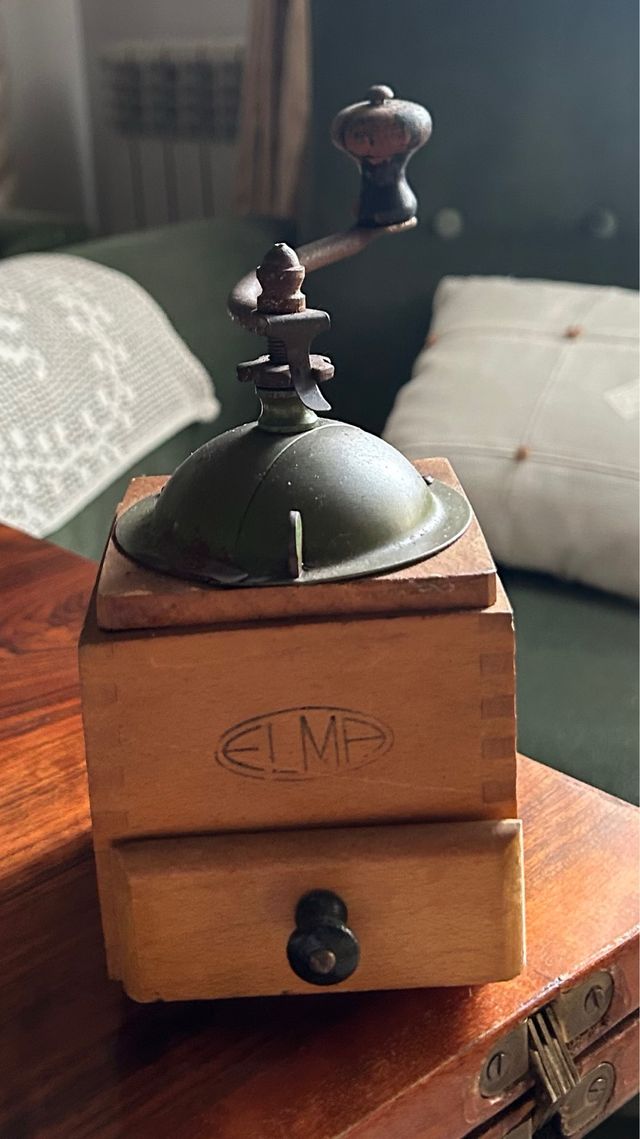 Molinillo de café manual ELMA madera y metal