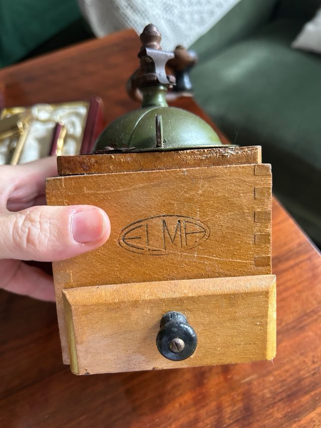 Molinillo de café manual ELMA madera y metal