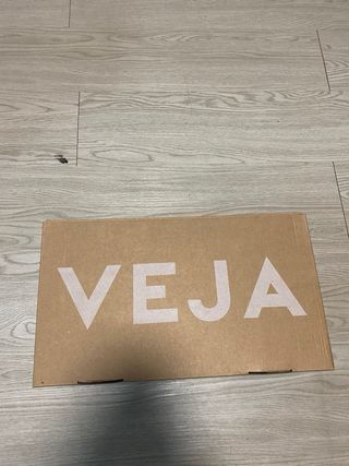 Zapatillas Veja Hombre Blancas y Negras