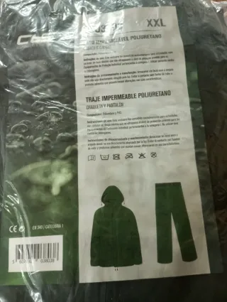 Traje de agua verde XXL