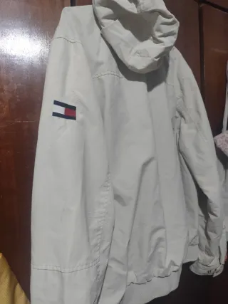 Cazadora Tommy Hilfiger Beige