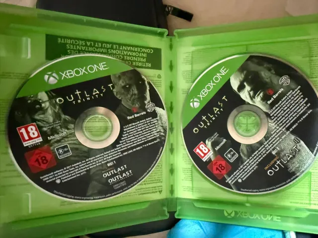 Outlast Trinity Xbox One