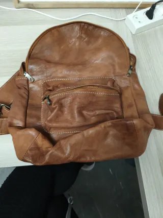 Mochila de piel marrón cabra