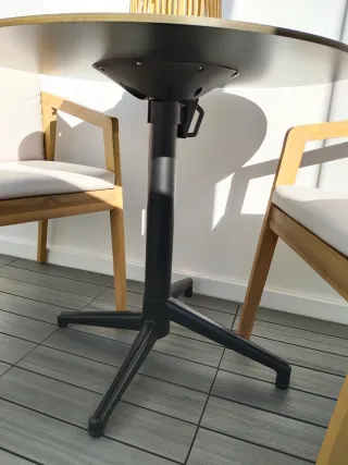 Mesa redonda abatible