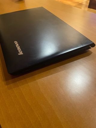 Portátil Lenovo Negro