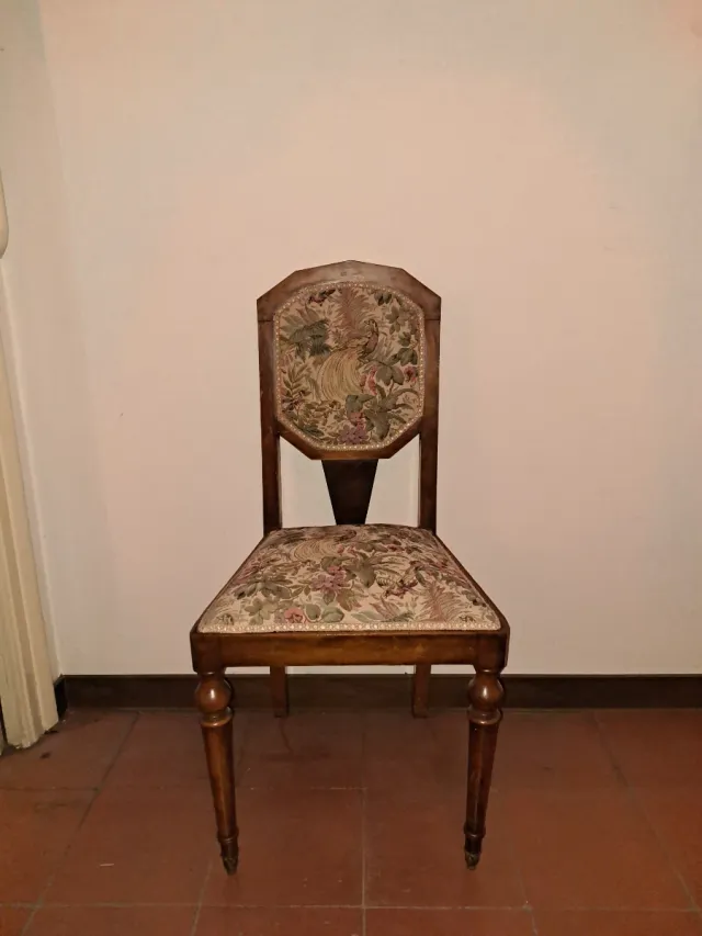 Conjunto de 6 sillas antiguas tapizadas del s. XX