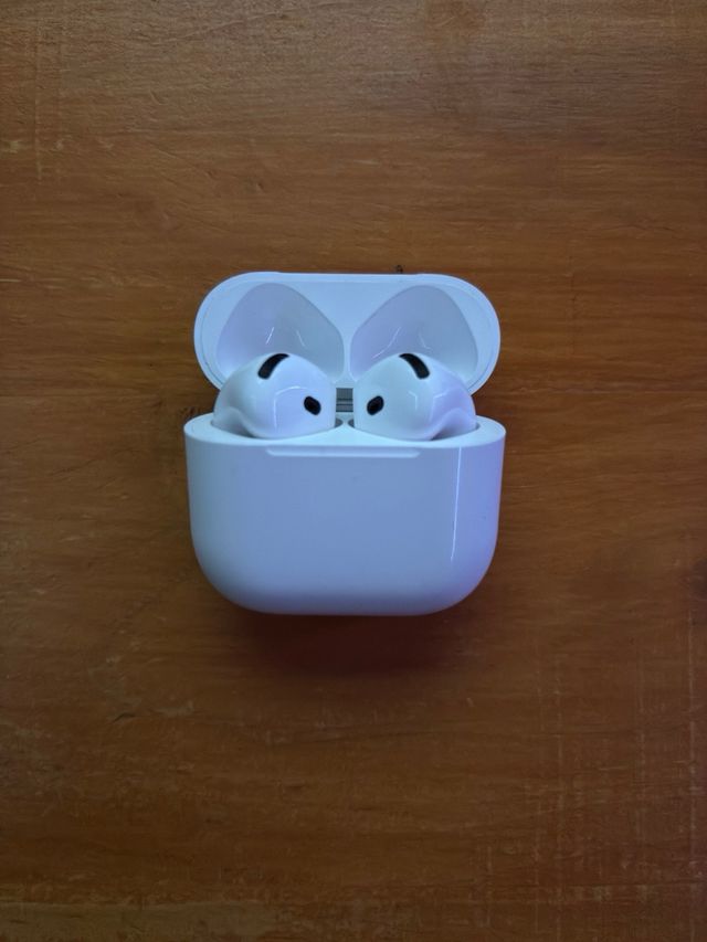 Auricolari Bianchi con Cancellazione del Rumore