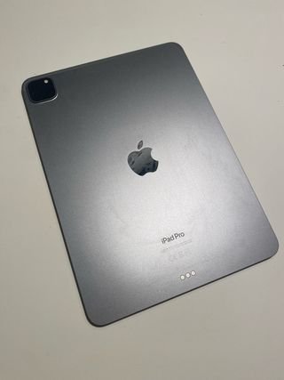 IPad Pro 4ª Gen Plata + Teclado Logitech