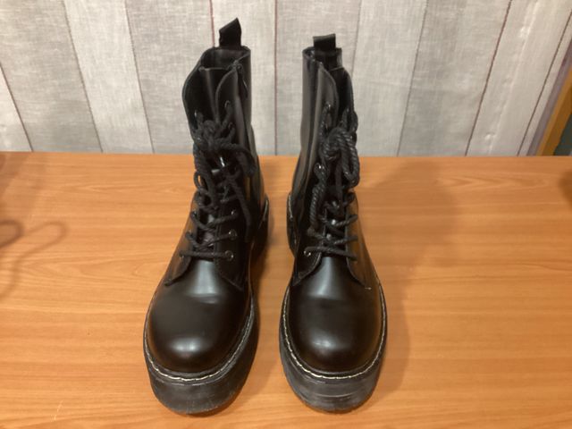 Botas Mujer Media Caña Cordones Negras