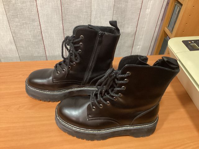 Botas Mujer Media Caña Cordones Negras