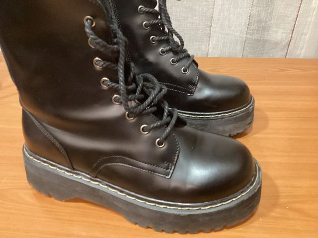 Botas Mujer Media Caña Cordones Negras