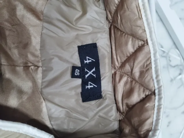 Chaqueta acolchada 4X beige