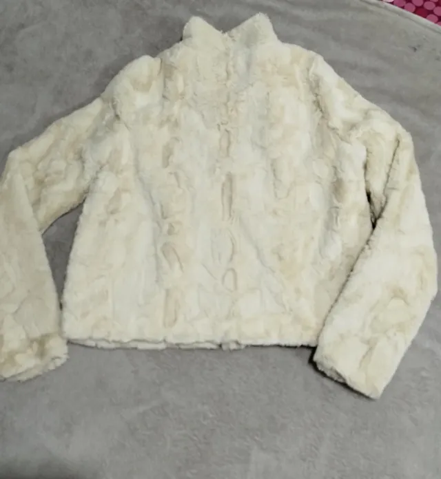 Chaqueta pelo crema Pull&Bear Talla S