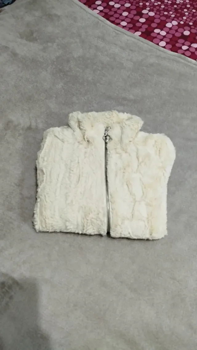 Chaqueta pelo crema Pull&Bear Talla S