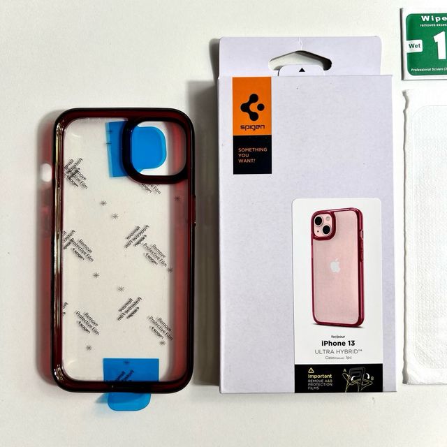 13 | Custodia Spigen + 2 Vetri Temperati | iPhone