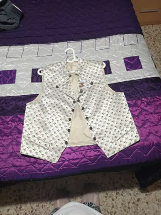 Chaleco de fallero blanco con estampado