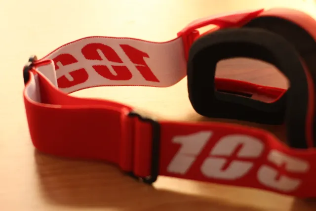 Gafas Motocross Rojas y Blancas.