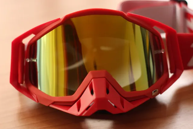 Gafas Motocross Rojas y Blancas.