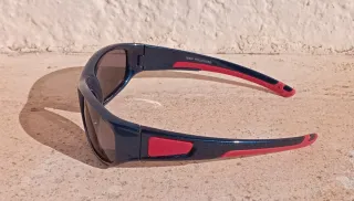 Gafas de sol deportivas niño azul/rojo