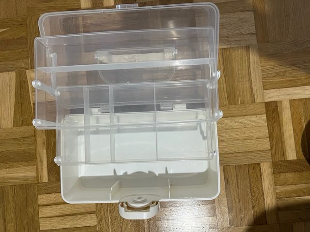 Kit di pronto soccorso organizzatore in plastica trasparente