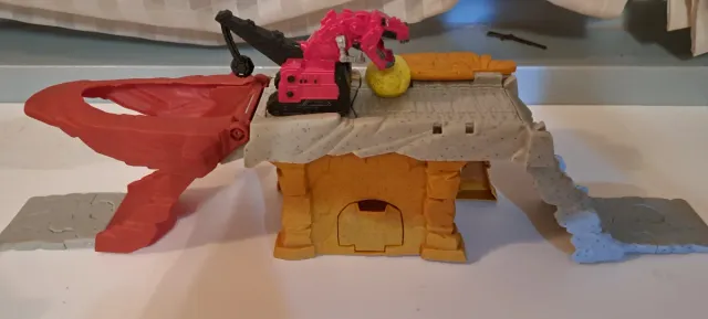 Pista Dinotrux- Dinosaurio