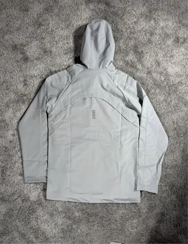 Conjunto chándal deportivo Under Armour gris