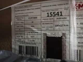 Portón corredero y puerta abatible