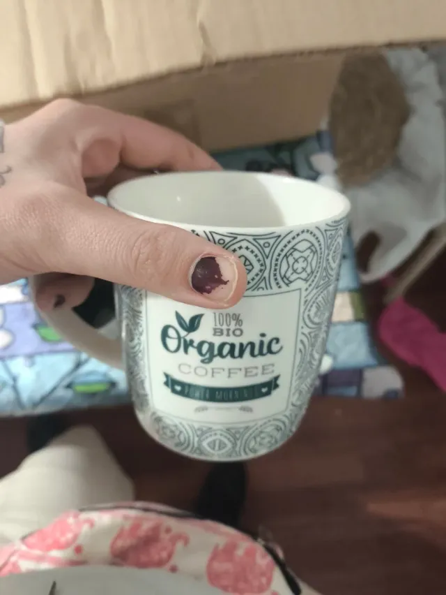 Taza cerámica Small World nueva