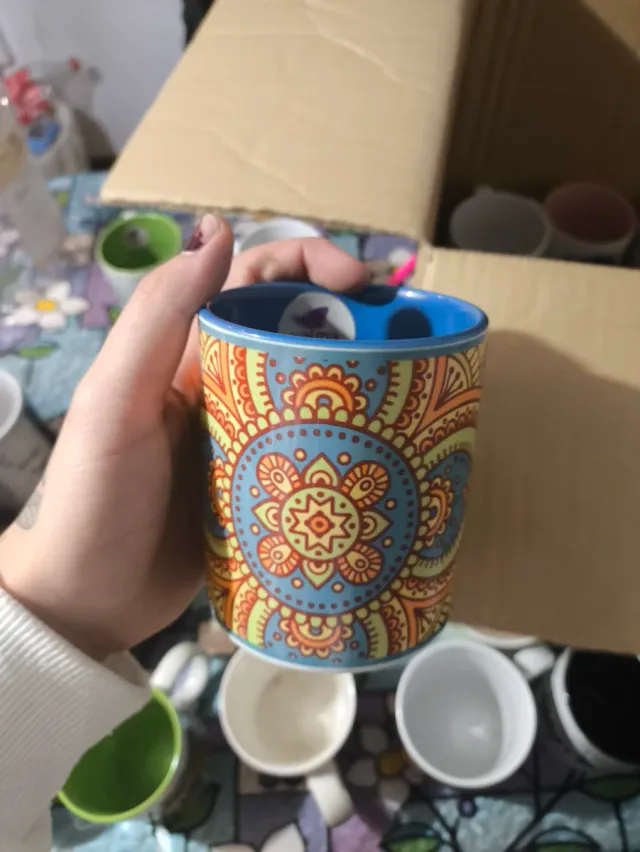 Taza cerámica Small World nueva