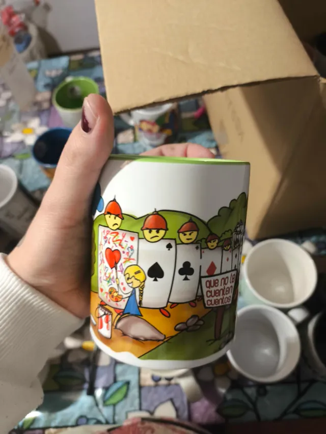 Taza cerámica Small World nueva