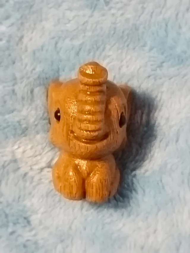 Figurilla Elefante Suerte Dorado
