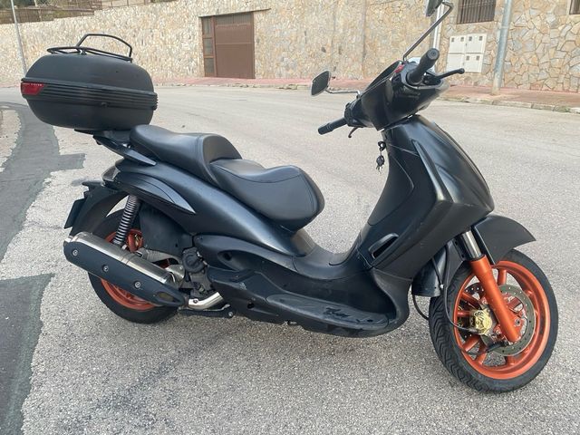 Piaggio Beverly 500