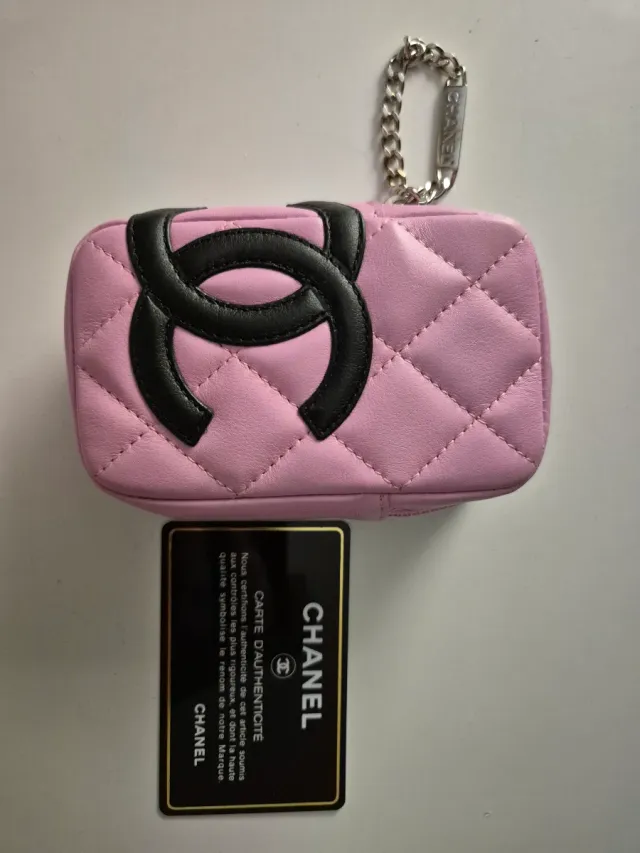 Pochette Chanel rosa con certificato