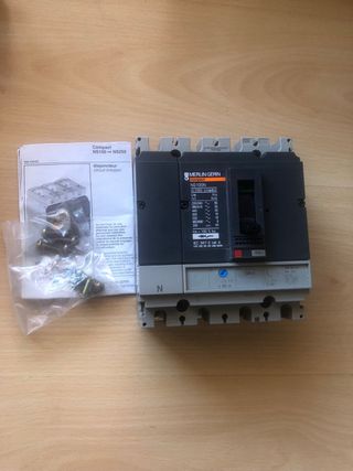 interruptor automático de potencia Merl NS 100