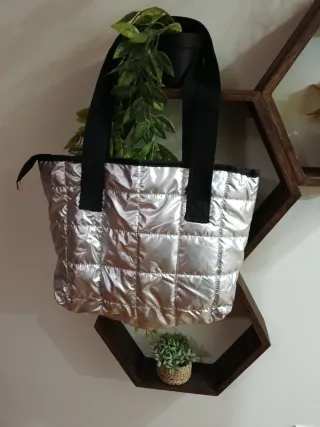 Bolso Tote Bag Plata Acolchado