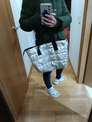 Bolso Tote Bag Plata Acolchado