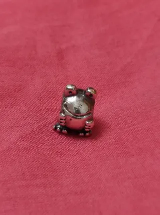 Charm Rana Pandora Original Plata