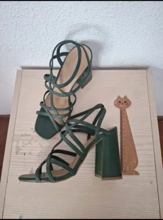 Sandalias verdes talla 39