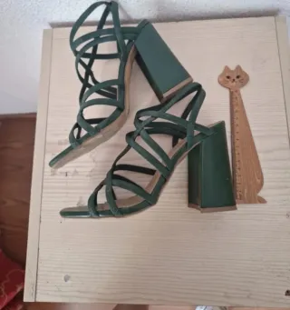 Sandalias verdes talla 39