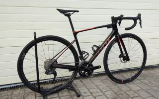 Giant Defy Advance 1 2024