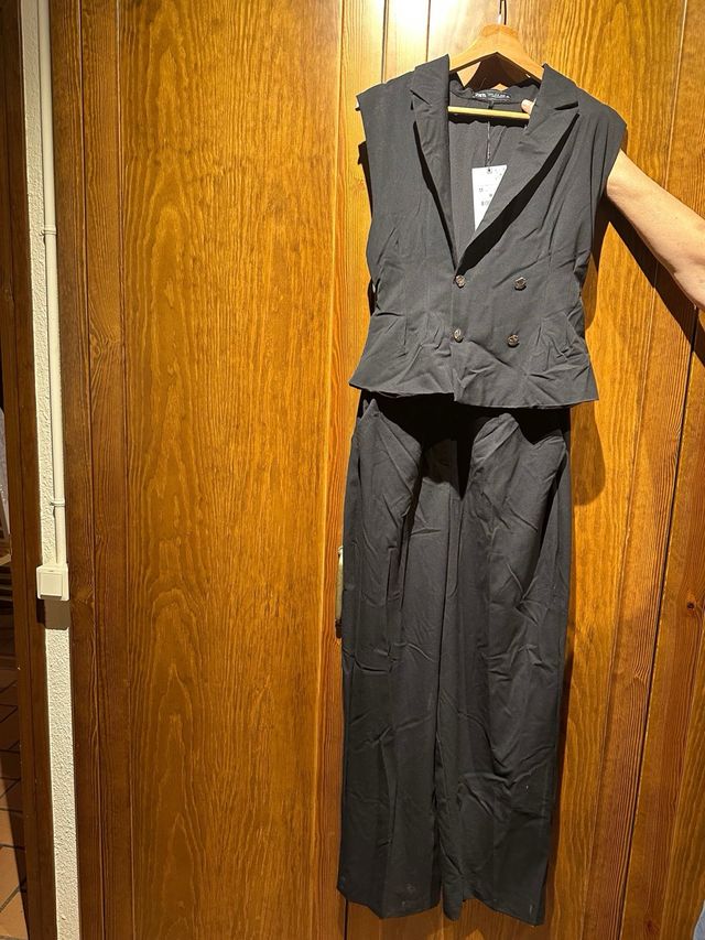 Mono traje negro Zara vestir