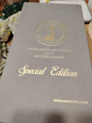 Zapatos de cuero marrones