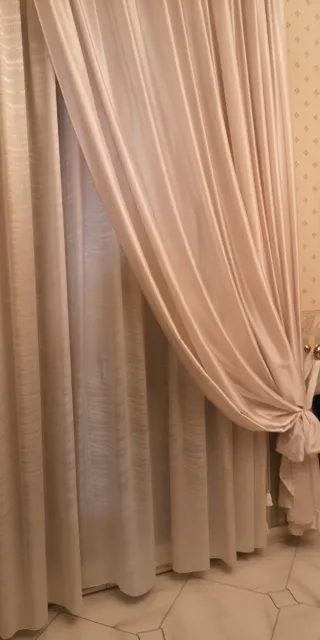 Tende fatte a mano in tessuto satinato