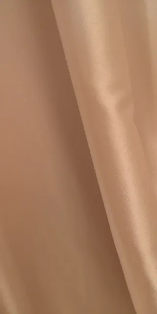 Tende fatte a mano in tessuto satinato