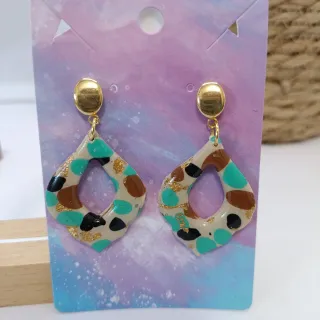 Conjunto Pendientes y Colgante Estampado
