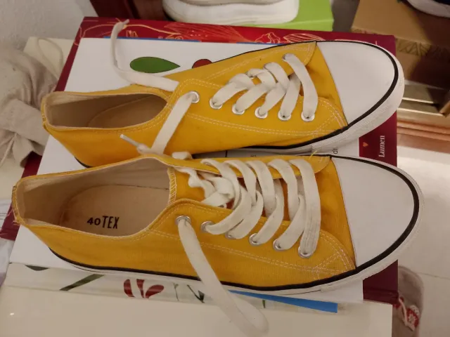 Zapatillas talla 40