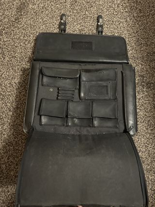 Maletín de cuero vintage negro