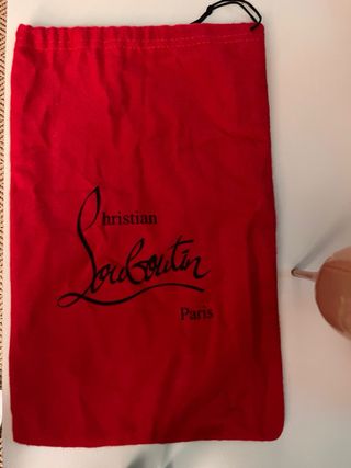 Zapatos Louboutin Irina charol nude sin usar