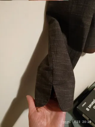 Blazer marrón con flor