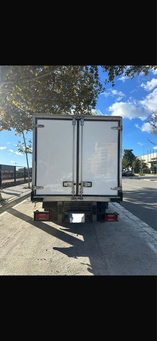 camion frigorifico iveco daily